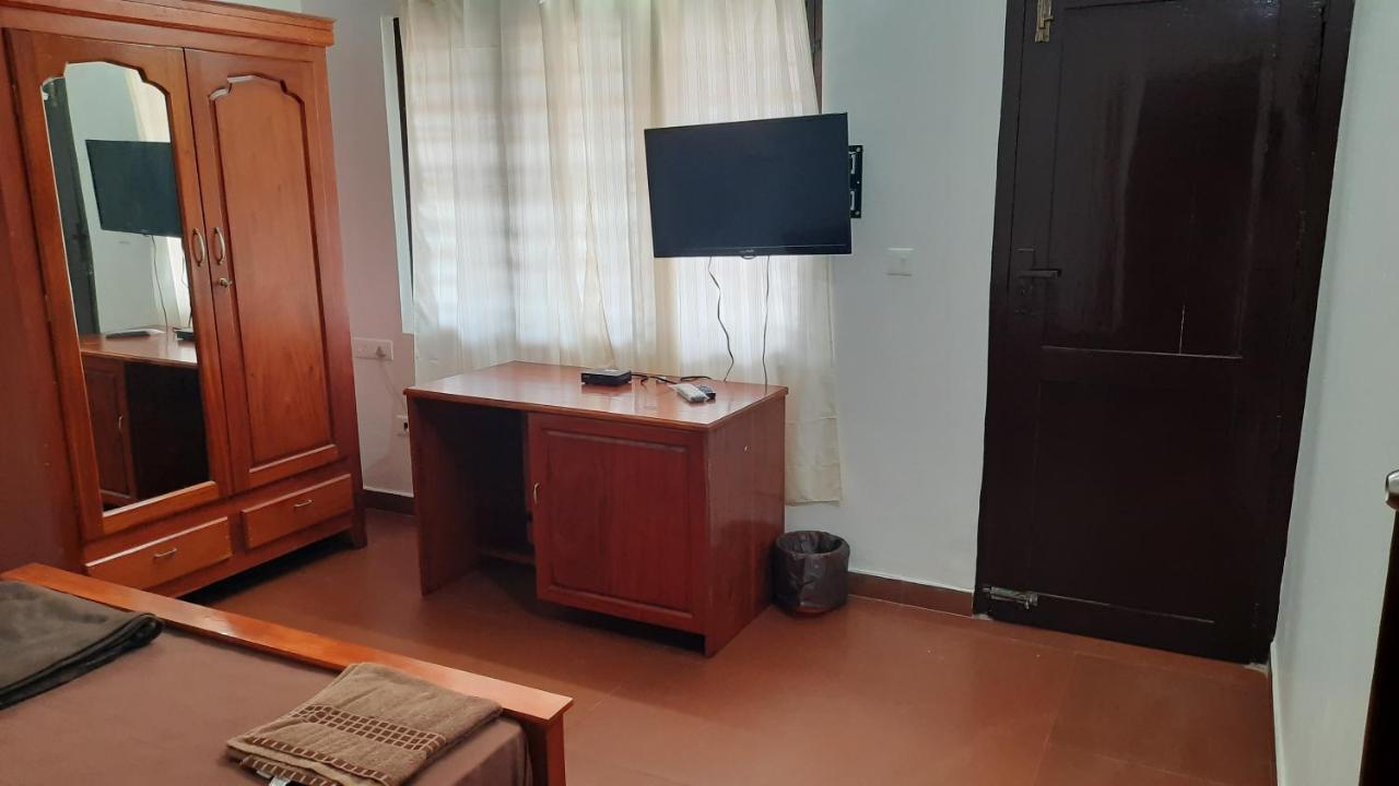 Poovar Sea View Rooms And Boating Family & Couple Only Dış mekan fotoğraf
