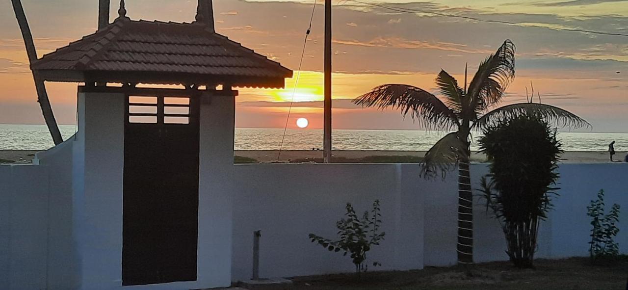 Poovar Sea View Rooms And Boating Family & Couple Only Dış mekan fotoğraf