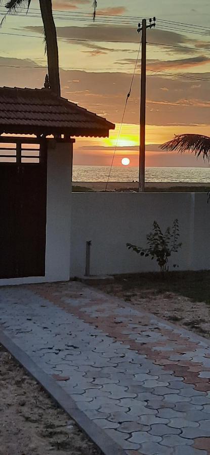 Poovar Sea View Rooms And Boating Family & Couple Only Dış mekan fotoğraf