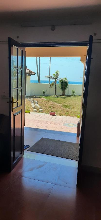 Poovar Sea View Rooms And Boating Family & Couple Only Dış mekan fotoğraf