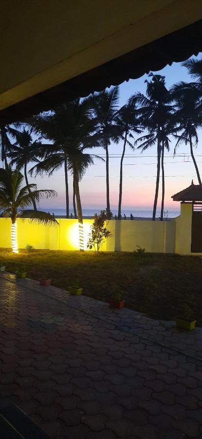 Poovar Sea View Rooms And Boating Family & Couple Only Dış mekan fotoğraf
